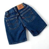 Vintage Levi's 566 Loose fit denim shorts · 4T